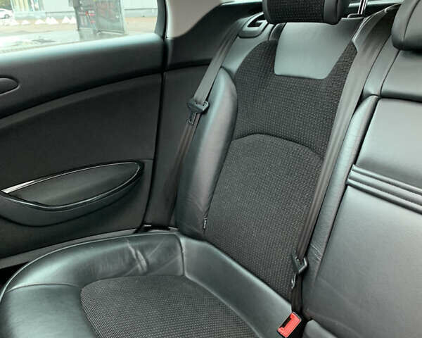 Білий Сітроен С5, об'ємом двигуна 2 л та пробігом 199 тис. км за 7300 $, фото 23 на Automoto.ua