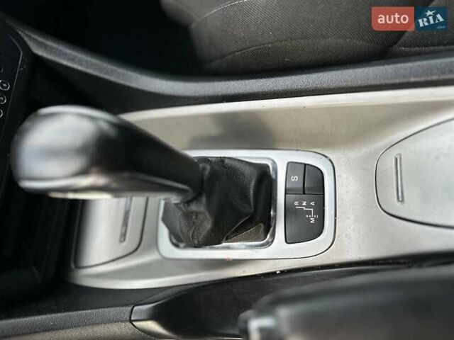 Білий Сітроен С5, об'ємом двигуна 1.56 л та пробігом 245 тис. км за 8500 $, фото 20 на Automoto.ua