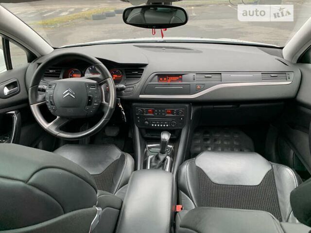 Білий Сітроен С5, об'ємом двигуна 2 л та пробігом 199 тис. км за 7300 $, фото 25 на Automoto.ua