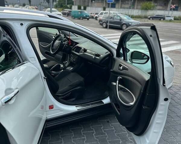 Білий Сітроен С5, об'ємом двигуна 1.56 л та пробігом 245 тис. км за 8500 $, фото 26 на Automoto.ua