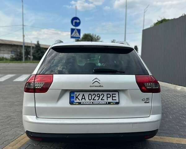 Білий Сітроен С5, об'ємом двигуна 1.56 л та пробігом 245 тис. км за 8500 $, фото 8 на Automoto.ua