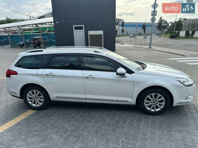 Білий Сітроен С5, об'ємом двигуна 1.56 л та пробігом 245 тис. км за 8500 $, фото 5 на Automoto.ua