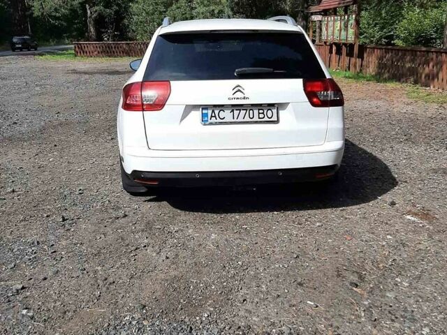 Белый Ситроен С5, объемом двигателя 1.56 л и пробегом 250 тыс. км за 7200 $, фото 5 на Automoto.ua
