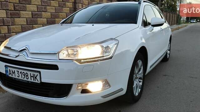 Белый Ситроен С5, объемом двигателя 2 л и пробегом 219 тыс. км за 8299 $, фото 3 на Automoto.ua