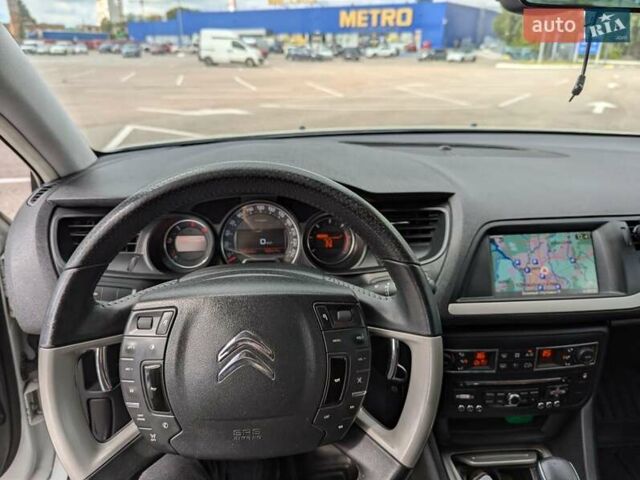 Белый Ситроен С5, объемом двигателя 1.6 л и пробегом 188 тыс. км за 7499 $, фото 15 на Automoto.ua