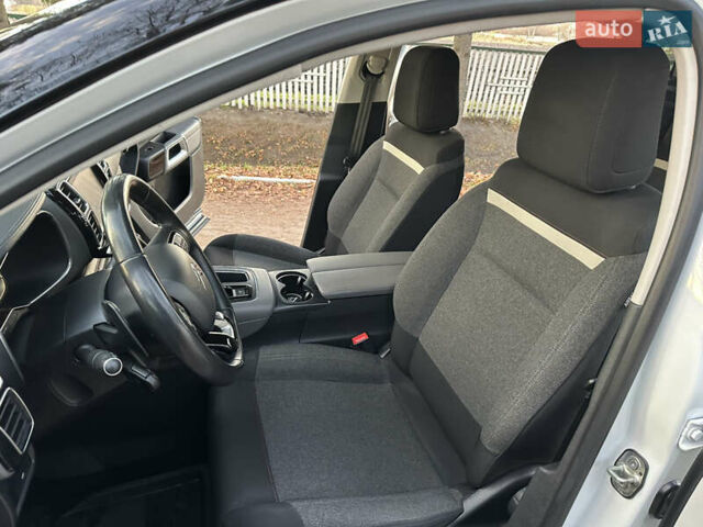 Білий Сітроен С5, об'ємом двигуна 1.5 л та пробігом 197 тис. км за 18700 $, фото 31 на Automoto.ua