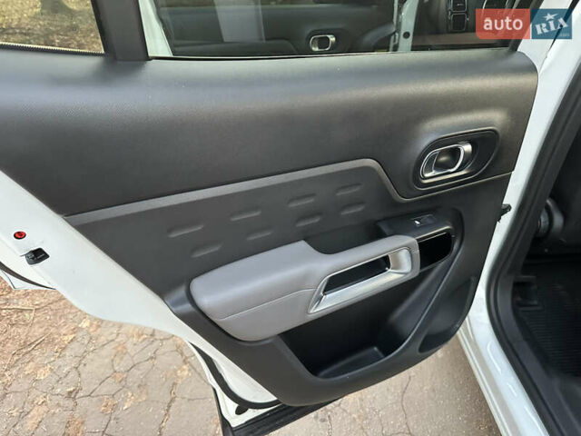 Білий Сітроен С5, об'ємом двигуна 1.5 л та пробігом 197 тис. км за 18700 $, фото 38 на Automoto.ua