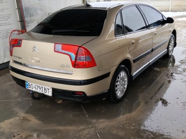 Бежевый Ситроен С5, объемом двигателя 2 л и пробегом 335 тыс. км за 3650 $, фото 3 на Automoto.ua