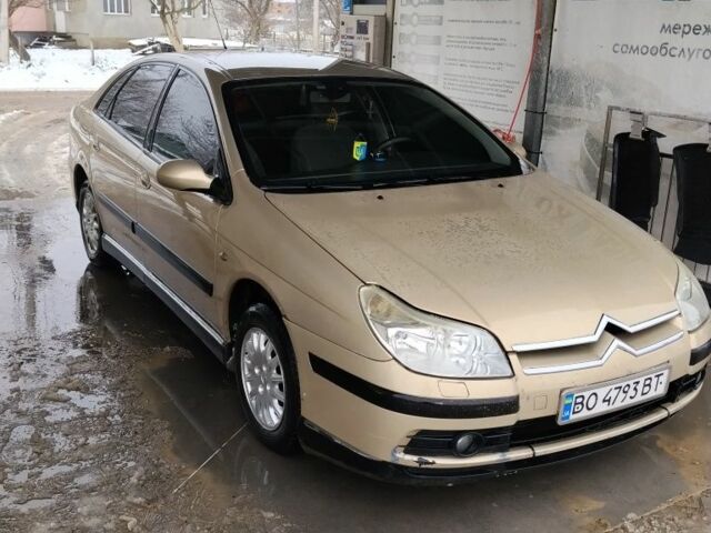 Бежевый Ситроен С5, объемом двигателя 2 л и пробегом 335 тыс. км за 3650 $, фото 1 на Automoto.ua