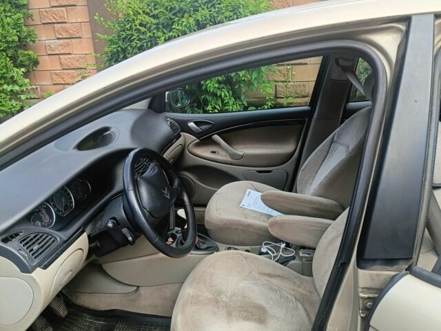 Бежевий Сітроен С5, об'ємом двигуна 2 л та пробігом 255 тис. км за 2500 $, фото 6 на Automoto.ua