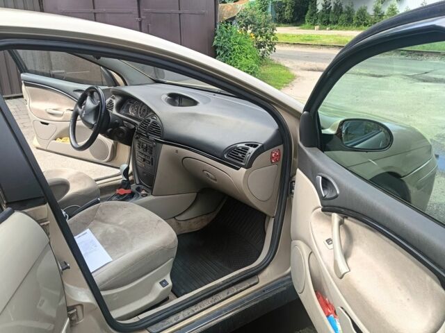 Бежевий Сітроен С5, об'ємом двигуна 2 л та пробігом 255 тис. км за 2500 $, фото 10 на Automoto.ua