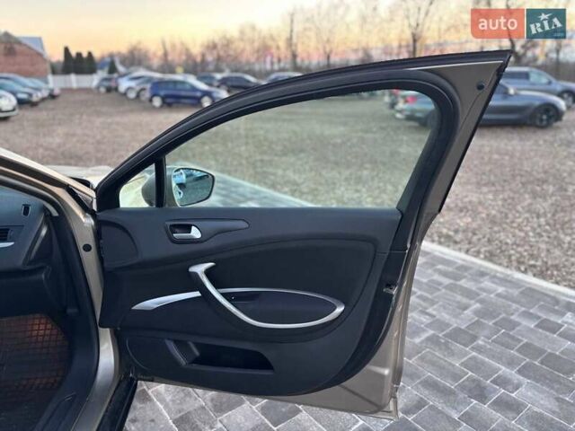 Бежевый Ситроен С5, объемом двигателя 2 л и пробегом 213 тыс. км за 5499 $, фото 28 на Automoto.ua