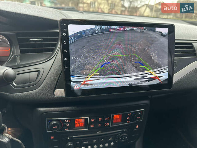 Бежевый Ситроен С5, объемом двигателя 2 л и пробегом 240 тыс. км за 4950 $, фото 16 на Automoto.ua