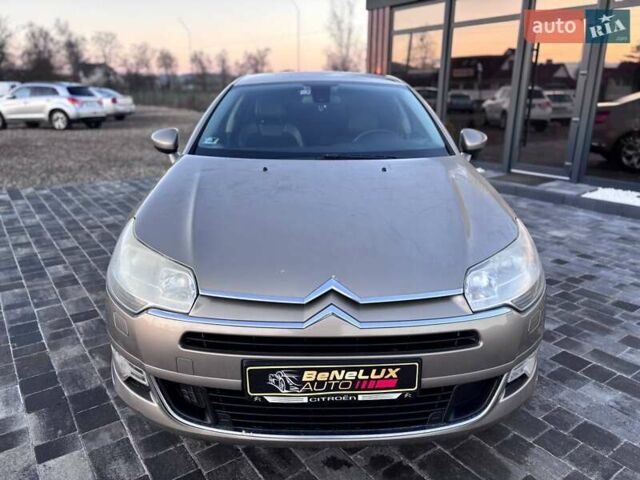 Бежевый Ситроен С5, объемом двигателя 2 л и пробегом 213 тыс. км за 5499 $, фото 2 на Automoto.ua