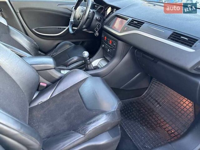 Бежевый Ситроен С5, объемом двигателя 2 л и пробегом 213 тыс. км за 5499 $, фото 29 на Automoto.ua