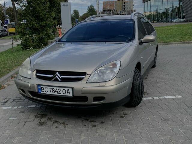 Бежевый Ситроен С5, объемом двигателя 2 л и пробегом 375 тыс. км за 3200 $, фото 2 на Automoto.ua