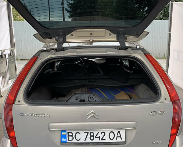 Бежевий Сітроен С5, об'ємом двигуна 2 л та пробігом 375 тис. км за 3990 $, фото 7 на Automoto.ua