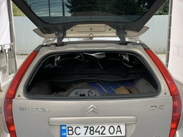 Бежевый Ситроен С5, объемом двигателя 2 л и пробегом 375 тыс. км за 3200 $, фото 6 на Automoto.ua