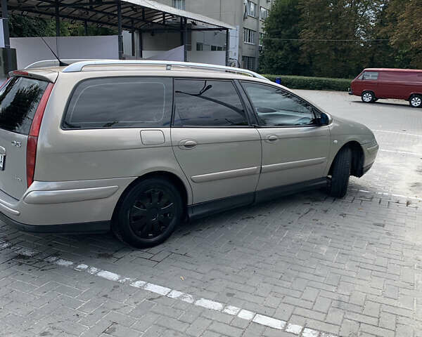 Бежевий Сітроен С5, об'ємом двигуна 2 л та пробігом 375 тис. км за 3990 $, фото 5 на Automoto.ua