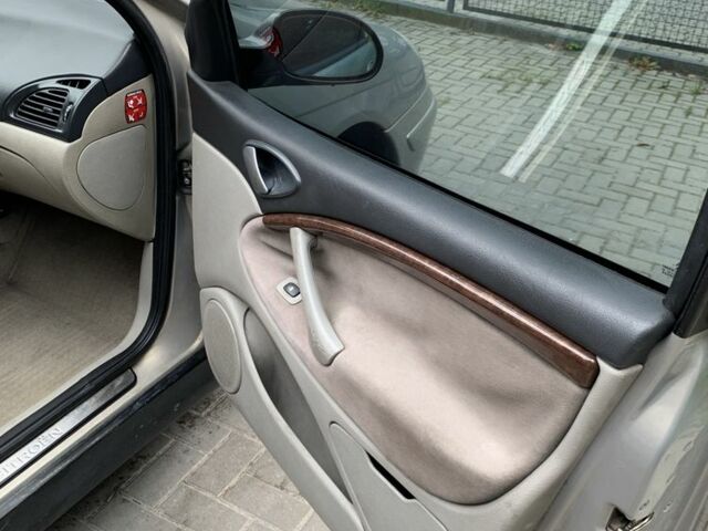 Бежевый Ситроен С5, объемом двигателя 2 л и пробегом 375 тыс. км за 3200 $, фото 11 на Automoto.ua