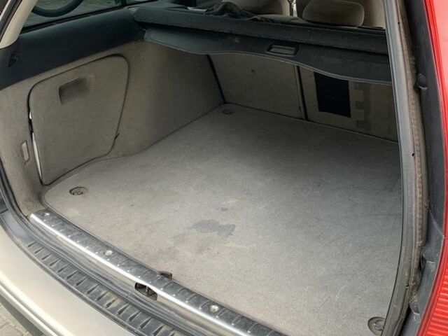 Бежевый Ситроен С5, объемом двигателя 2 л и пробегом 375 тыс. км за 3200 $, фото 7 на Automoto.ua