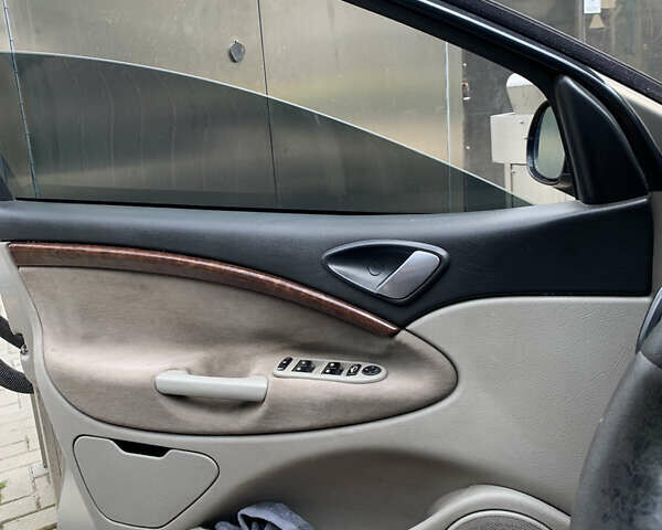 Бежевий Сітроен С5, об'ємом двигуна 2 л та пробігом 375 тис. км за 3990 $, фото 13 на Automoto.ua