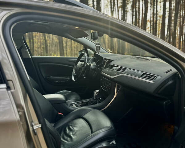 Бежевый Ситроен С5, объемом двигателя 2 л и пробегом 168 тыс. км за 10500 $, фото 15 на Automoto.ua