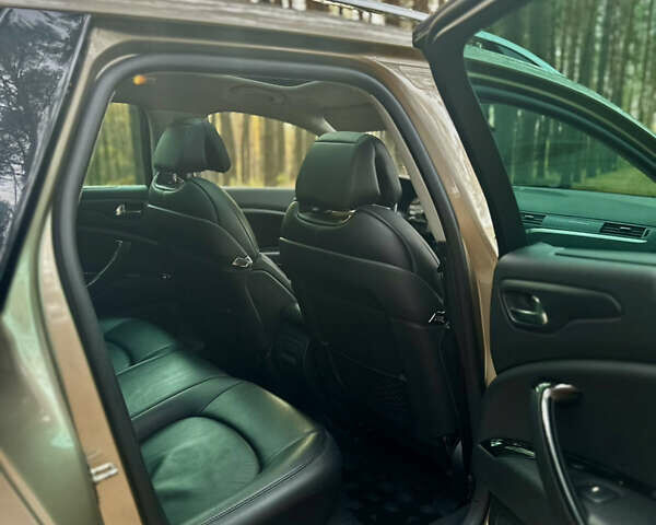 Бежевый Ситроен С5, объемом двигателя 2 л и пробегом 168 тыс. км за 10500 $, фото 14 на Automoto.ua