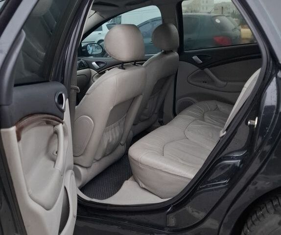 Чорний Сітроен С5, об'ємом двигуна 2.2 л та пробігом 300 тис. км за 3600 $, фото 9 на Automoto.ua