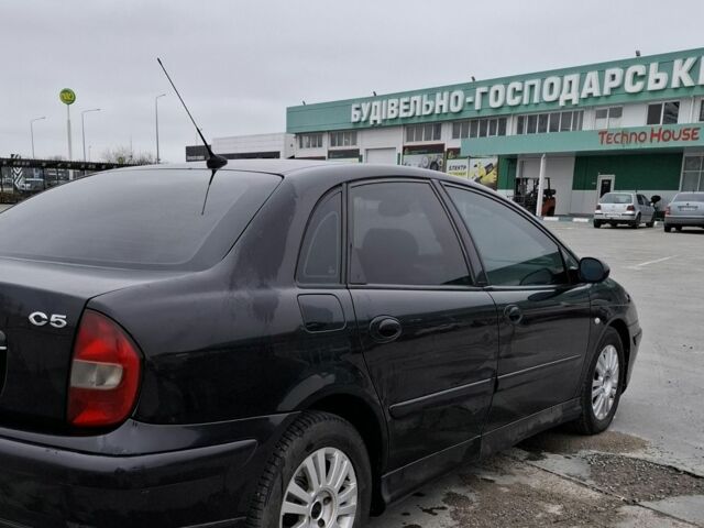 Чорний Сітроен С5, об'ємом двигуна 2.2 л та пробігом 300 тис. км за 3600 $, фото 4 на Automoto.ua