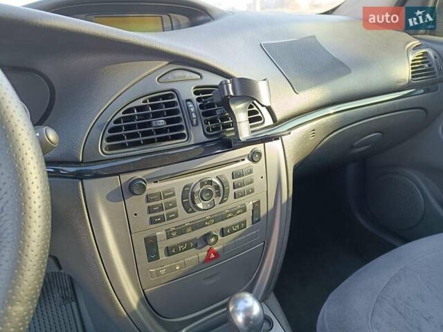 Черный Ситроен С5, объемом двигателя 2 л и пробегом 250 тыс. км за 3800 $, фото 29 на Automoto.ua