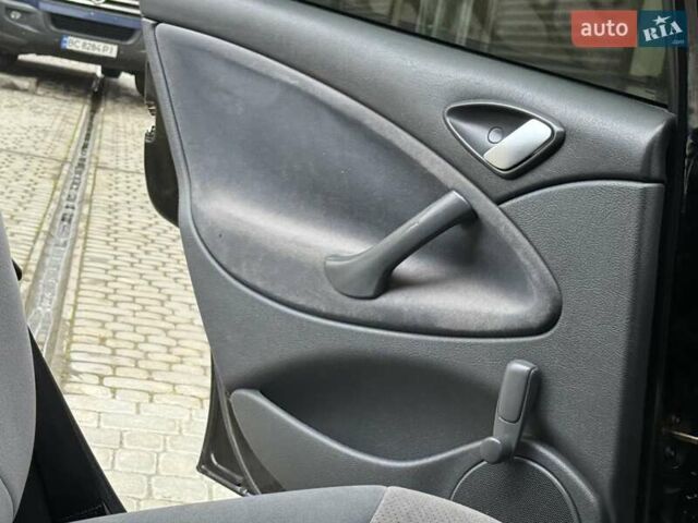 Черный Ситроен С5, объемом двигателя 1.8 л и пробегом 254 тыс. км за 3950 $, фото 35 на Automoto.ua