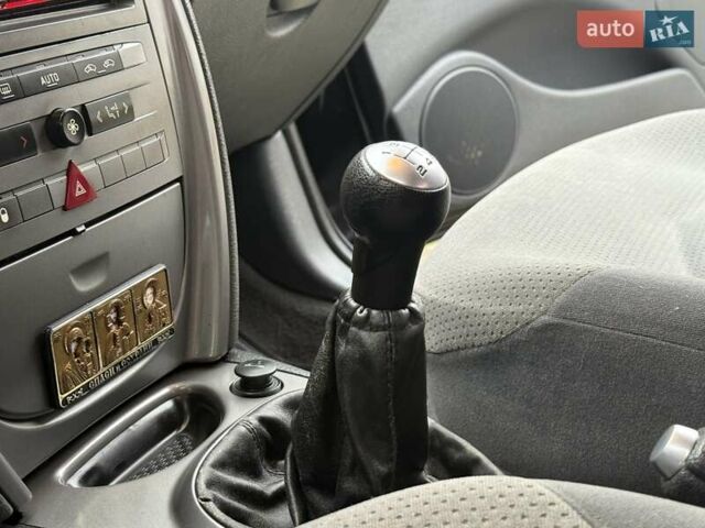 Черный Ситроен С5, объемом двигателя 1.8 л и пробегом 254 тыс. км за 3950 $, фото 52 на Automoto.ua