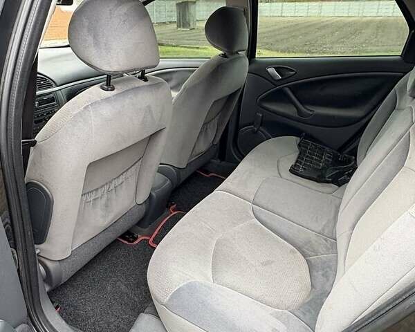 Чорний Сітроен С5, об'ємом двигуна 1.8 л та пробігом 81 тис. км за 4800 $, фото 6 на Automoto.ua