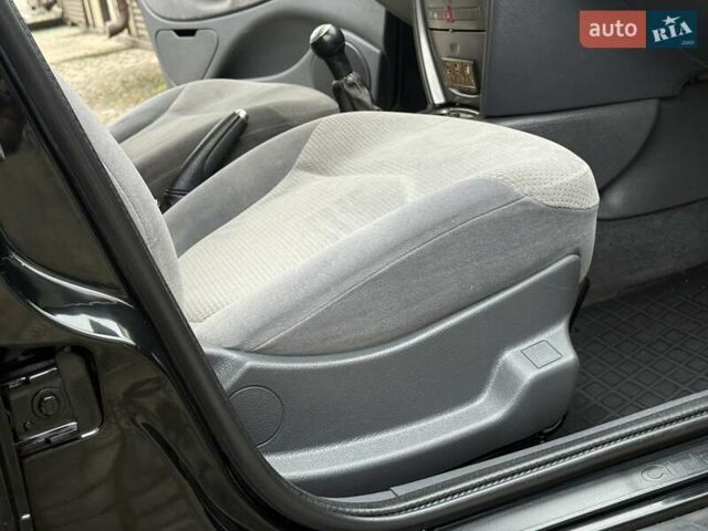 Черный Ситроен С5, объемом двигателя 1.8 л и пробегом 254 тыс. км за 3950 $, фото 39 на Automoto.ua