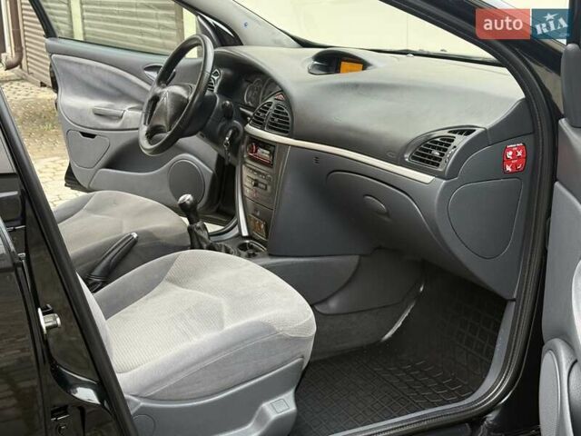 Черный Ситроен С5, объемом двигателя 1.8 л и пробегом 254 тыс. км за 3950 $, фото 45 на Automoto.ua