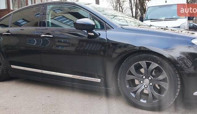 Чорний Сітроен С5, об'ємом двигуна 2 л та пробігом 163 тис. км за 5500 $, фото 6 на Automoto.ua