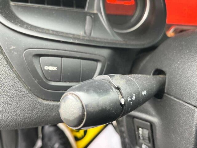 Чорний Сітроен С5, об'ємом двигуна 1.6 л та пробігом 370 тис. км за 5900 $, фото 16 на Automoto.ua