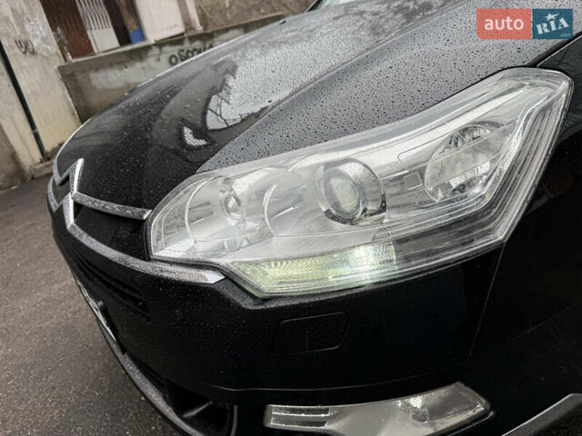 Черный Ситроен С5, объемом двигателя 2.72 л и пробегом 335 тыс. км за 6500 $, фото 29 на Automoto.ua