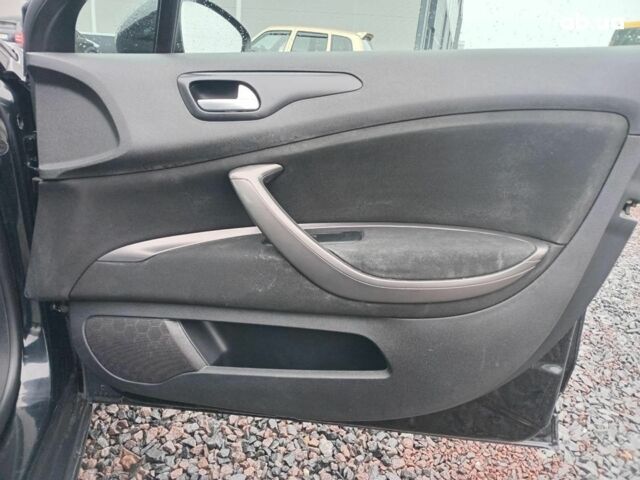 Черный Ситроен С5, объемом двигателя 2 л и пробегом 286 тыс. км за 7440 $, фото 10 на Automoto.ua