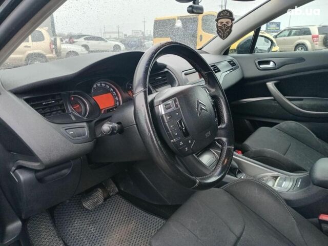 Черный Ситроен С5, объемом двигателя 2 л и пробегом 286 тыс. км за 7440 $, фото 20 на Automoto.ua