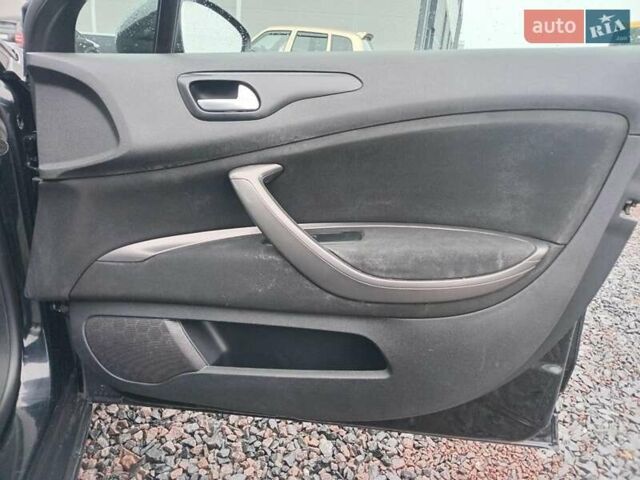 Черный Ситроен С5, объемом двигателя 2 л и пробегом 286 тыс. км за 7440 $, фото 10 на Automoto.ua