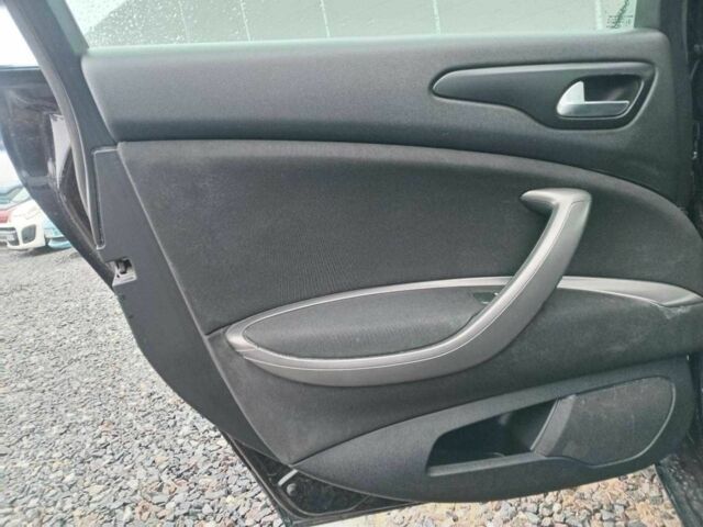 Чорний Сітроен С5, об'ємом двигуна 2 л та пробігом 286 тис. км за 6800 $, фото 11 на Automoto.ua