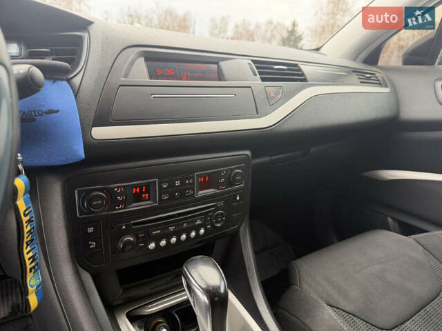 Чорний Сітроен С5, об'ємом двигуна 2 л та пробігом 162 тис. км за 8500 $, фото 10 на Automoto.ua