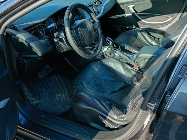 Чорний Сітроен С5, об'ємом двигуна 1.6 л та пробігом 312 тис. км за 6600 $, фото 4 на Automoto.ua