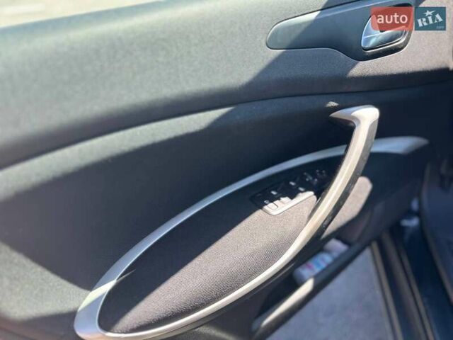 Черный Ситроен С5, объемом двигателя 1.56 л и пробегом 216 тыс. км за 7700 $, фото 8 на Automoto.ua