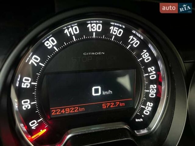 Черный Ситроен С5, объемом двигателя 1.56 л и пробегом 224 тыс. км за 8500 $, фото 10 на Automoto.ua