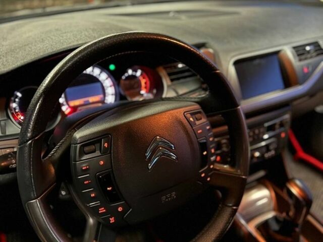 Черный Ситроен С5, объемом двигателя 1.6 л и пробегом 180 тыс. км за 7800 $, фото 9 на Automoto.ua