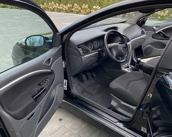 Сітроен С5 2007 у Луцьку на Automoto.ua Чорний Сітроен С5, об'ємом двигуна 1.6 л та пробігом 271 тис. км за 4999 $, фото 7 на Automoto.ua