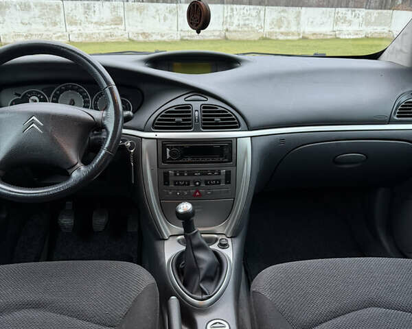 Чорний Сітроен С5, об'ємом двигуна 1.6 л та пробігом 271 тис. км за 4800 $, фото 21 на Automoto.ua